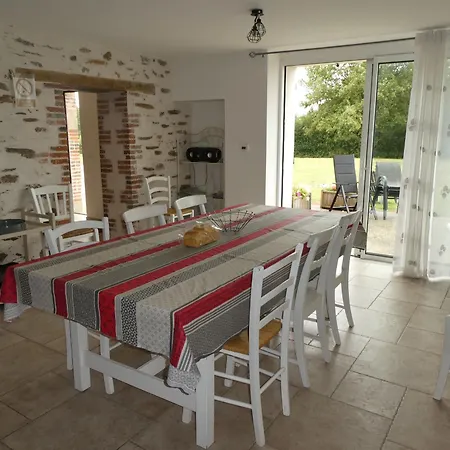 Σπίτι διακοπών Maison Renovee En Pleine Campagne Avec Terrain, Terrasse Et Equipements Familiaux - Fr-1-426-157 *